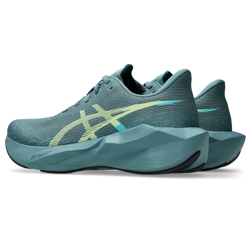 ASICS Männer Novablast 6