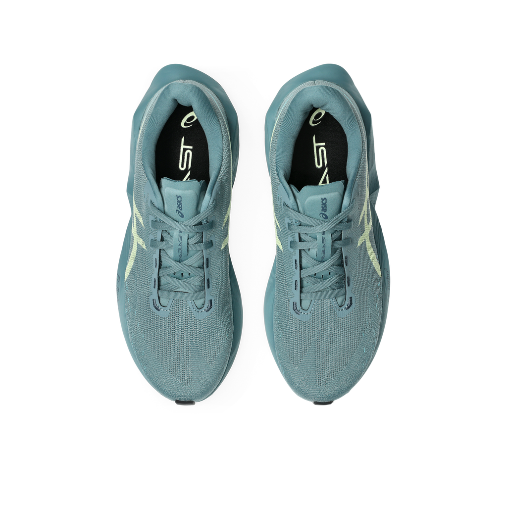 ASICS Männer Novablast 6