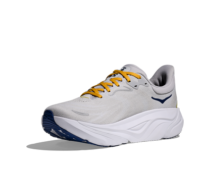Hoka Männer Arahi 8