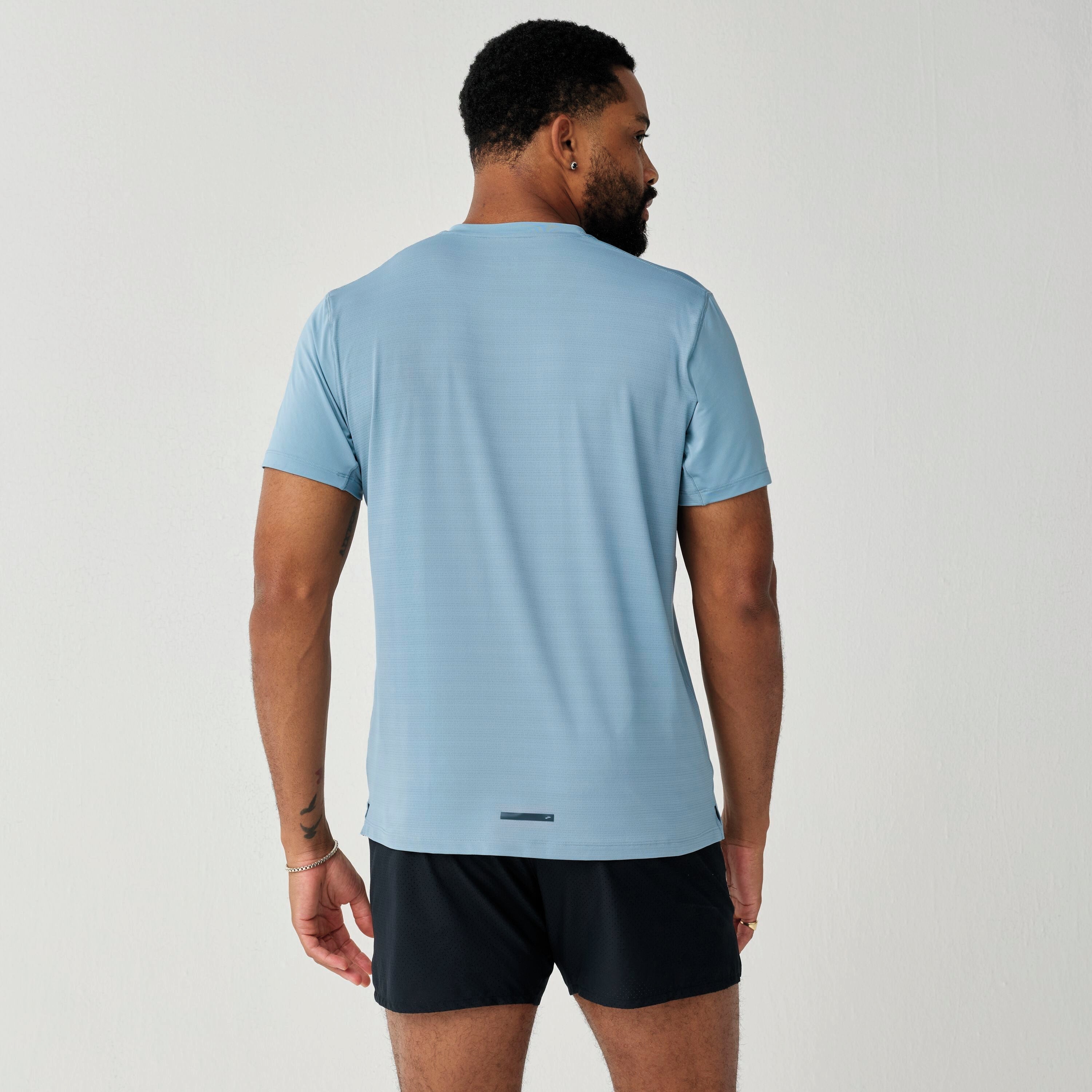 Brooks Männer Dash Kühlendes Kurzarmshirt