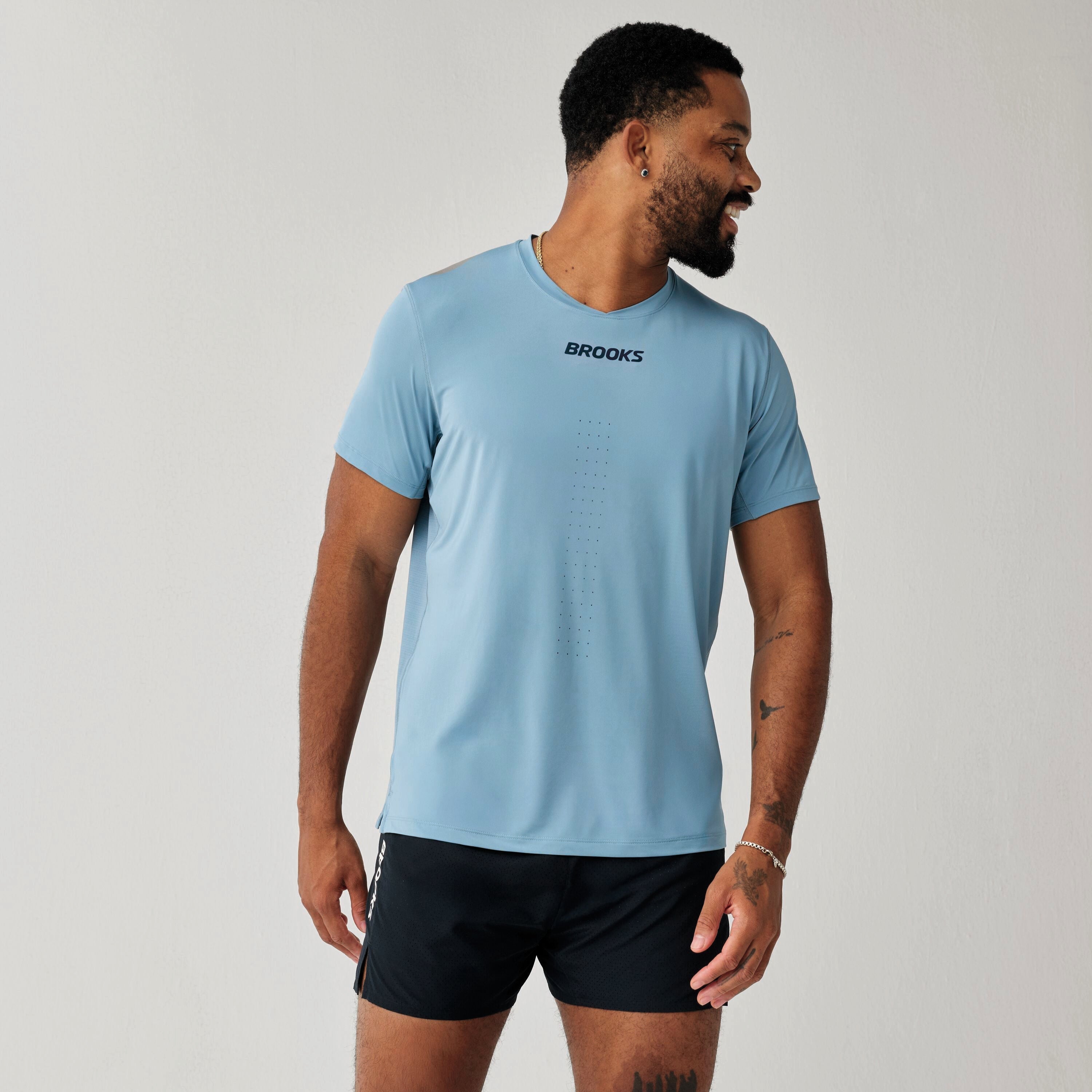 Brooks Männer Dash Kühlendes Kurzarmshirt