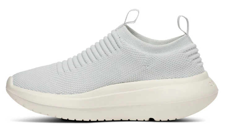 OOFOS Frauen OOmy Zen Schuh