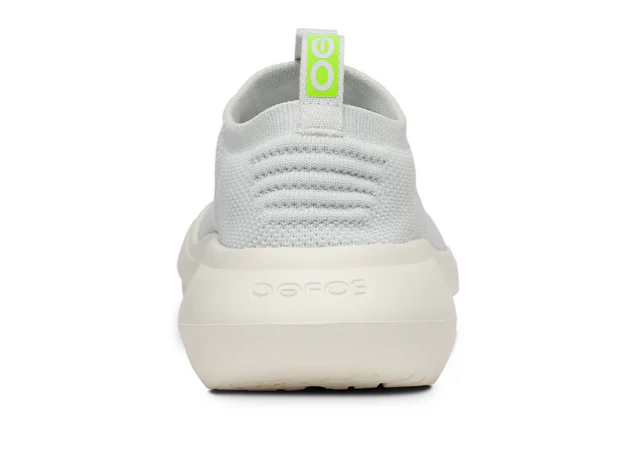 OOFOS Frauen OOmy Zen Schuh