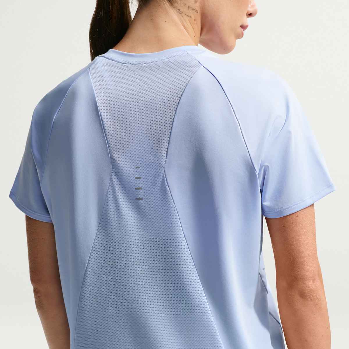 Nike Frauen Swift Dri-FIT Shorts-Sleeve Running Top