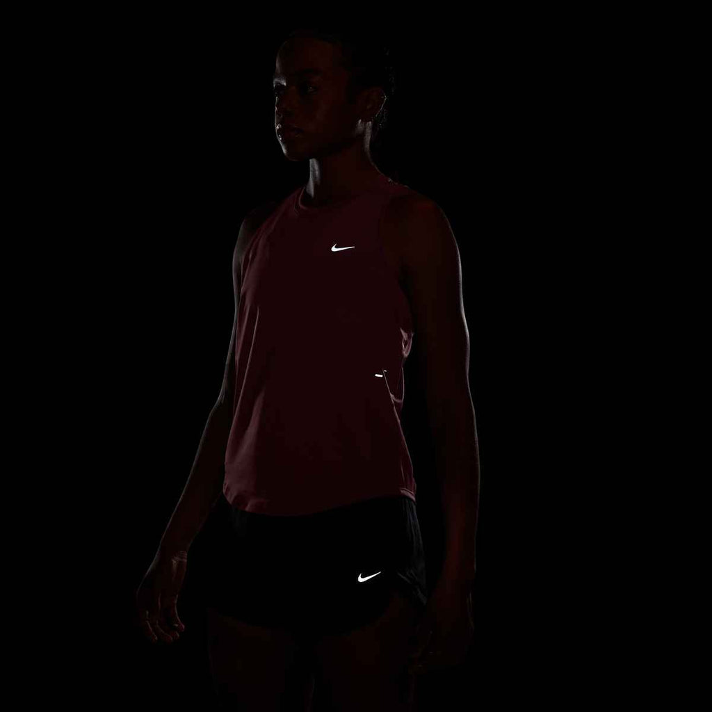 Nike Frauen Swift Dri-FIT Running Tanktop