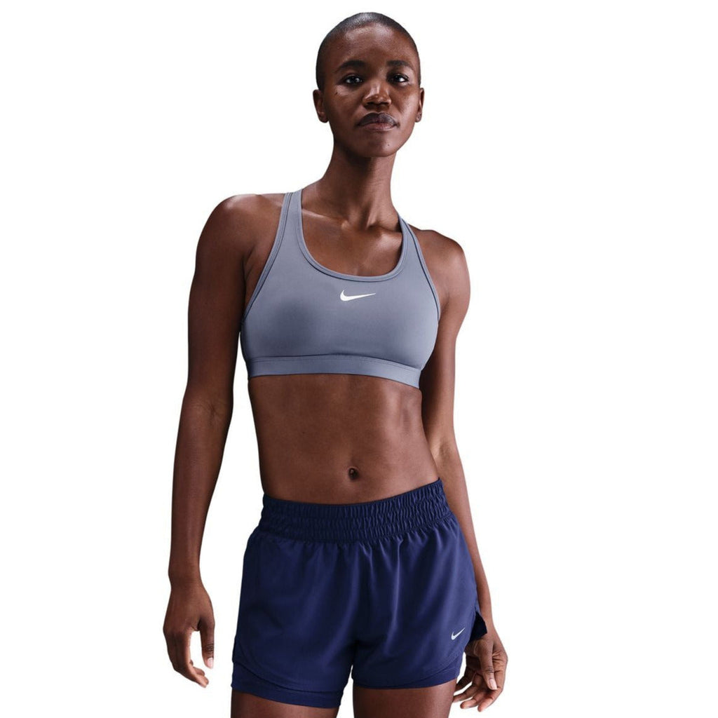 Nike Damen Swoosh mittlerer Halt gepolsterte Sport-BH