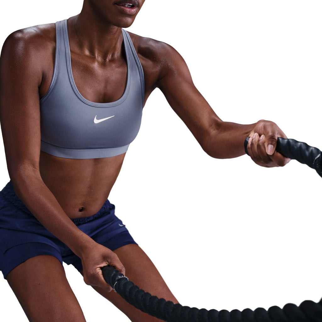Nike Damen Swoosh mittlerer Halt gepolsterte Sport-BH