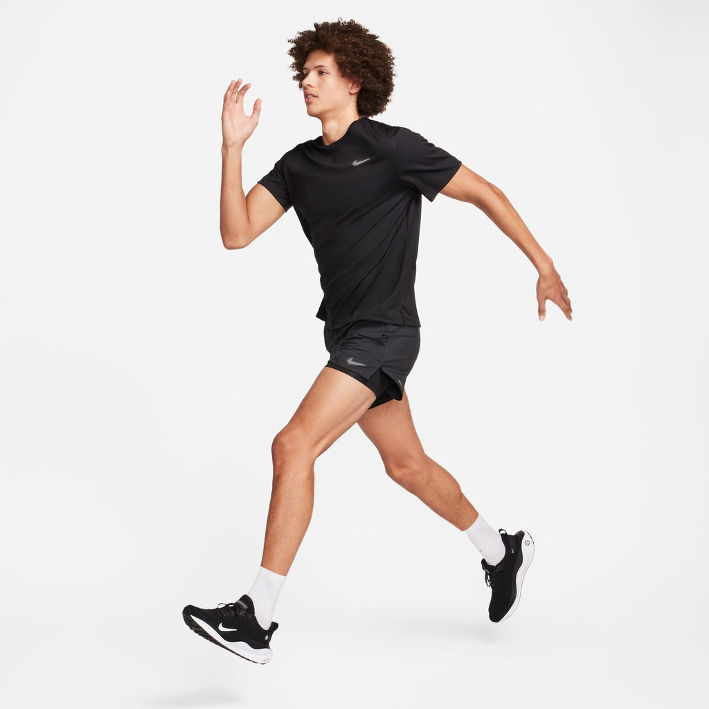 Nike Männerschritt Dri-FIT 5 '2-in-1 Running Shorts