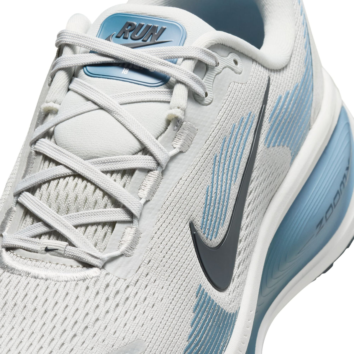Nike Männer Vomero 18