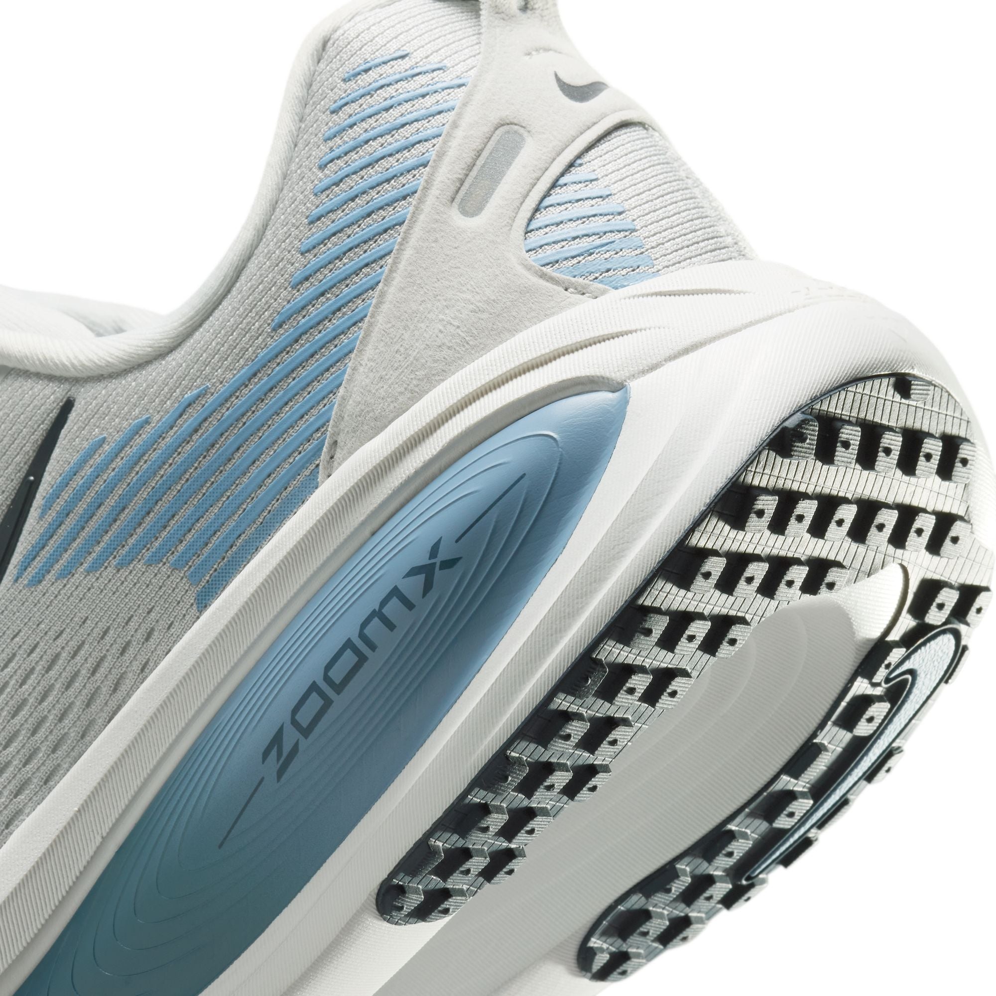 Nike Männer Vomero 18