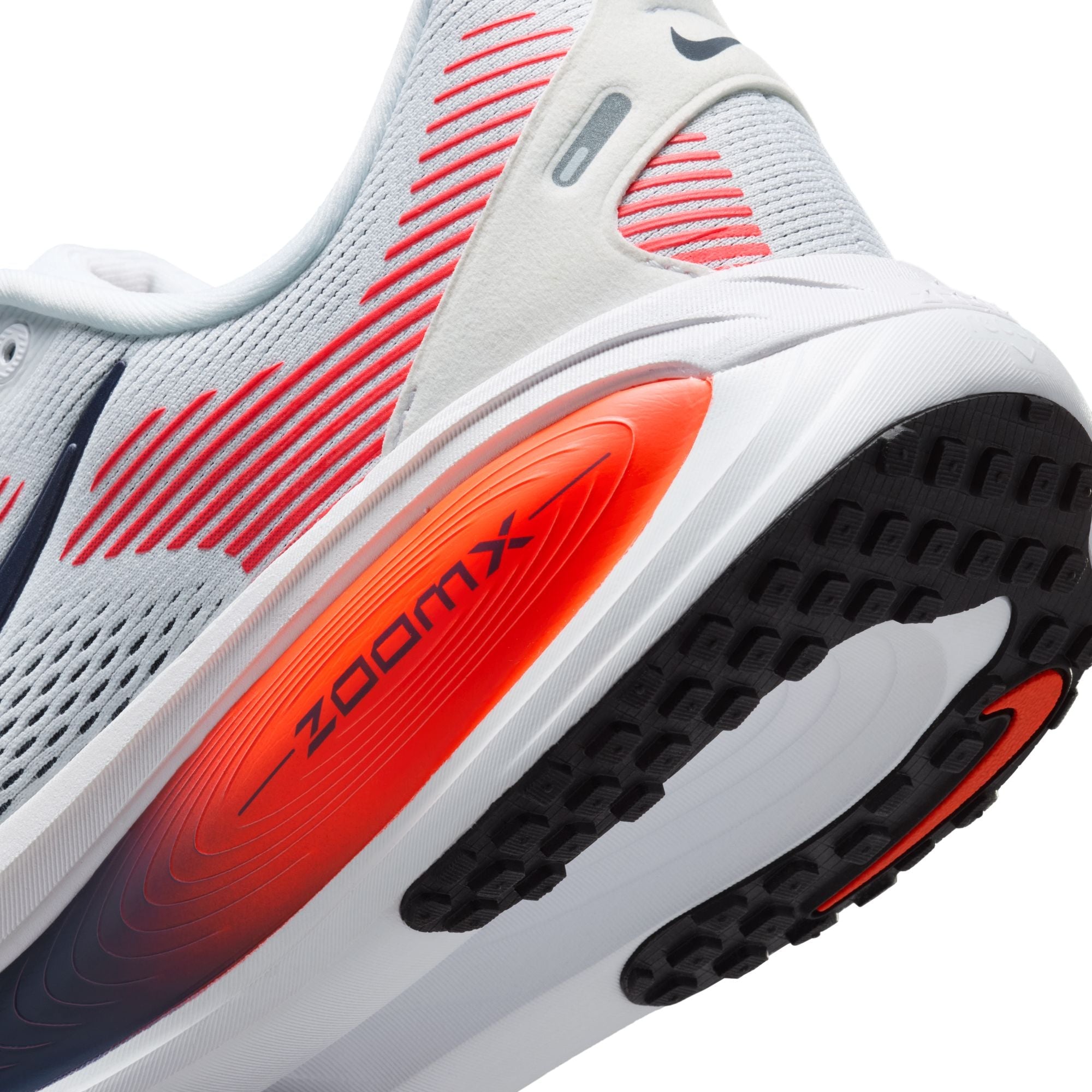 Nike Männer Vomero 18