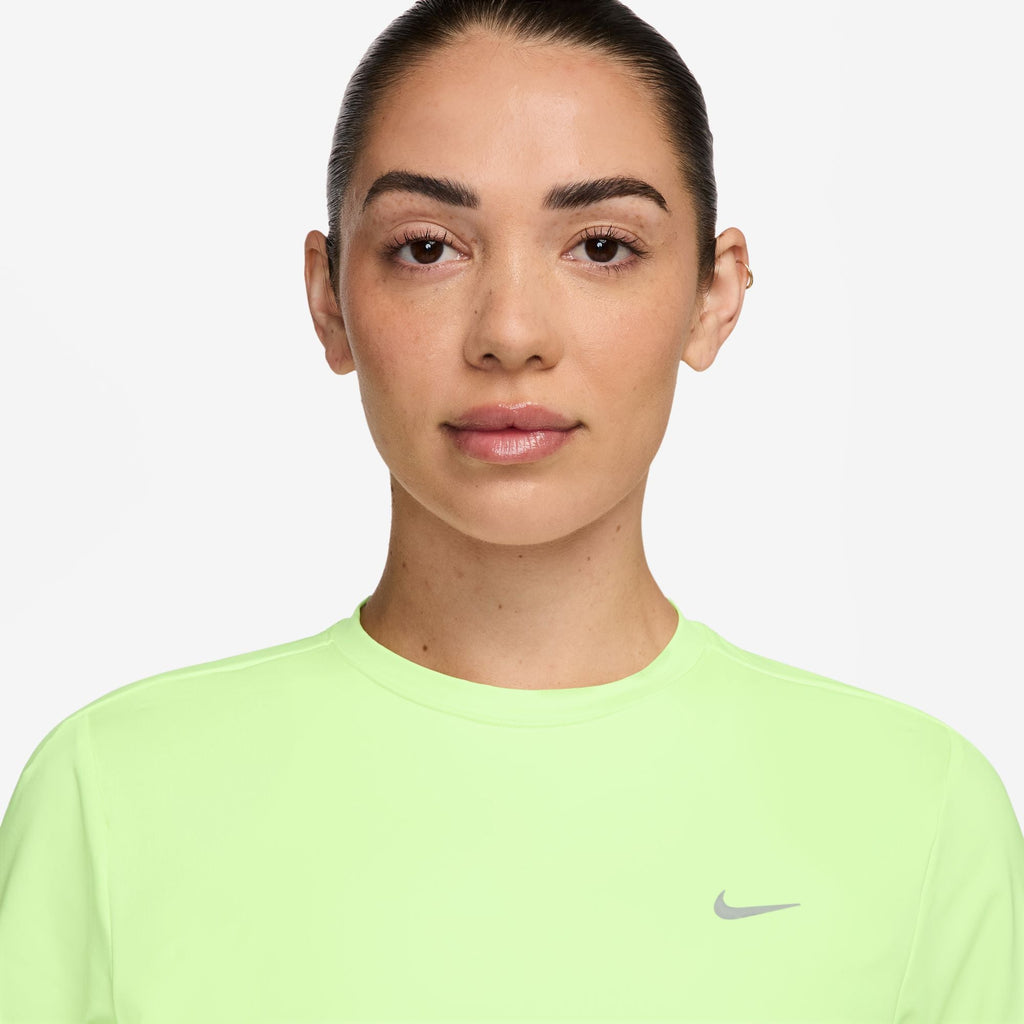 Nike Frauen Swift Dri-FIT Shorts-Sleeve Running Top