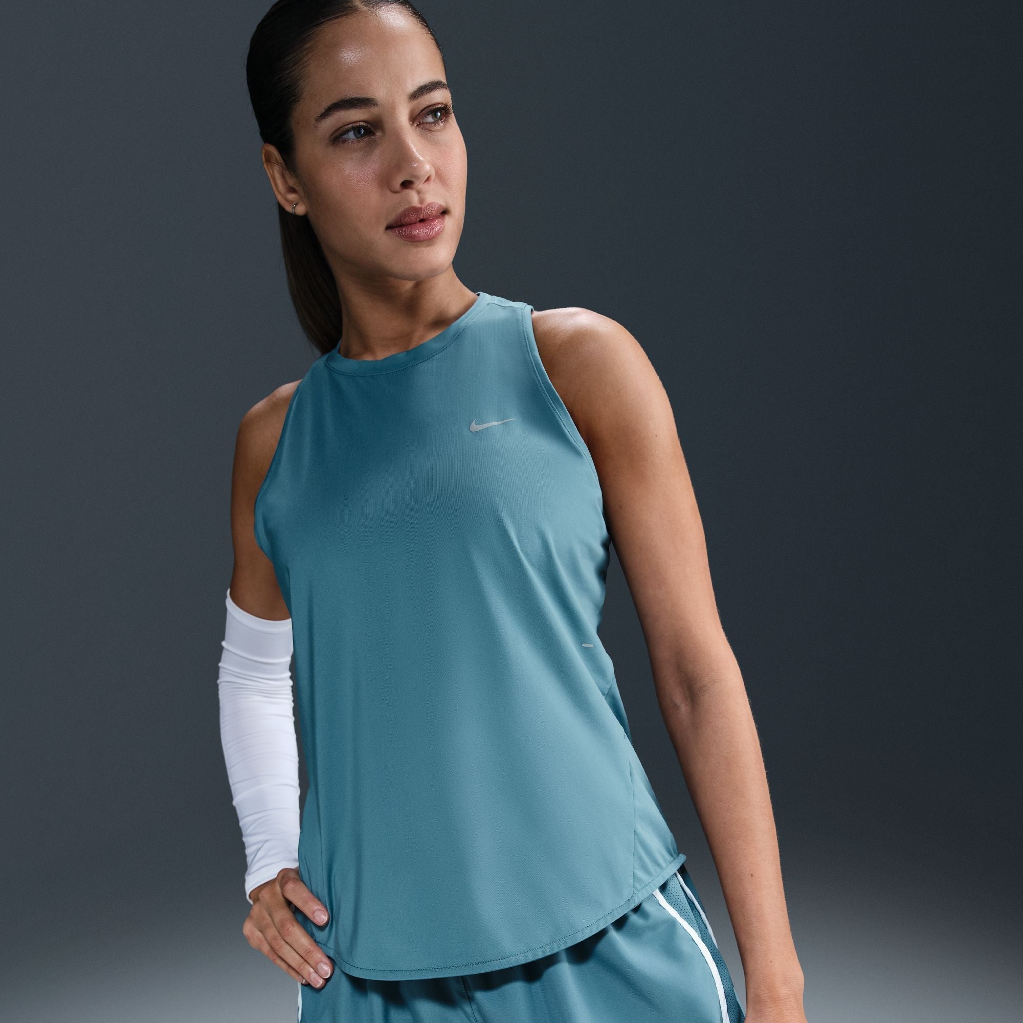 Nike Frauen Swift Dri-FIT Running Tanktop