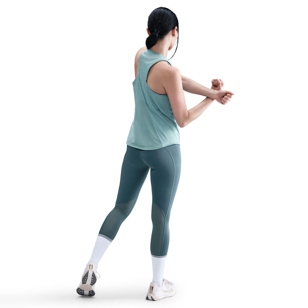 Nike Frauen Swift Dri-FIT Running Tanktop