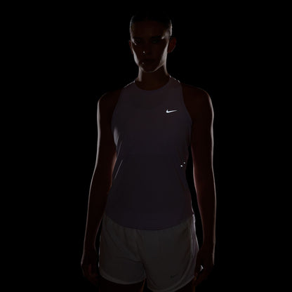 Nike Frauen Swift Dri-FIT Running Tanktop