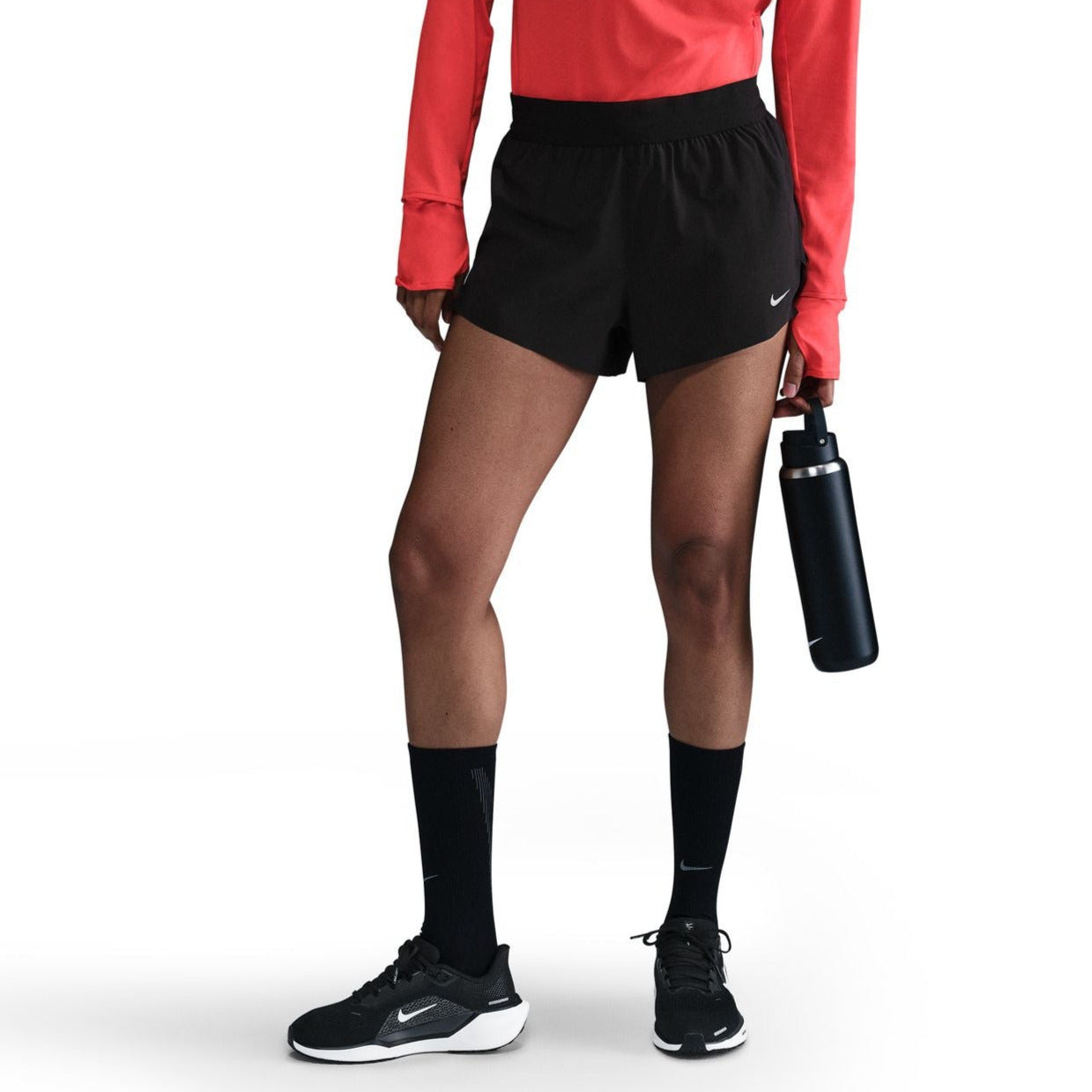 Nike Frauen Swift Dri-FIT Mid-Rise 2,5' Kurz-Lined Running Shorts