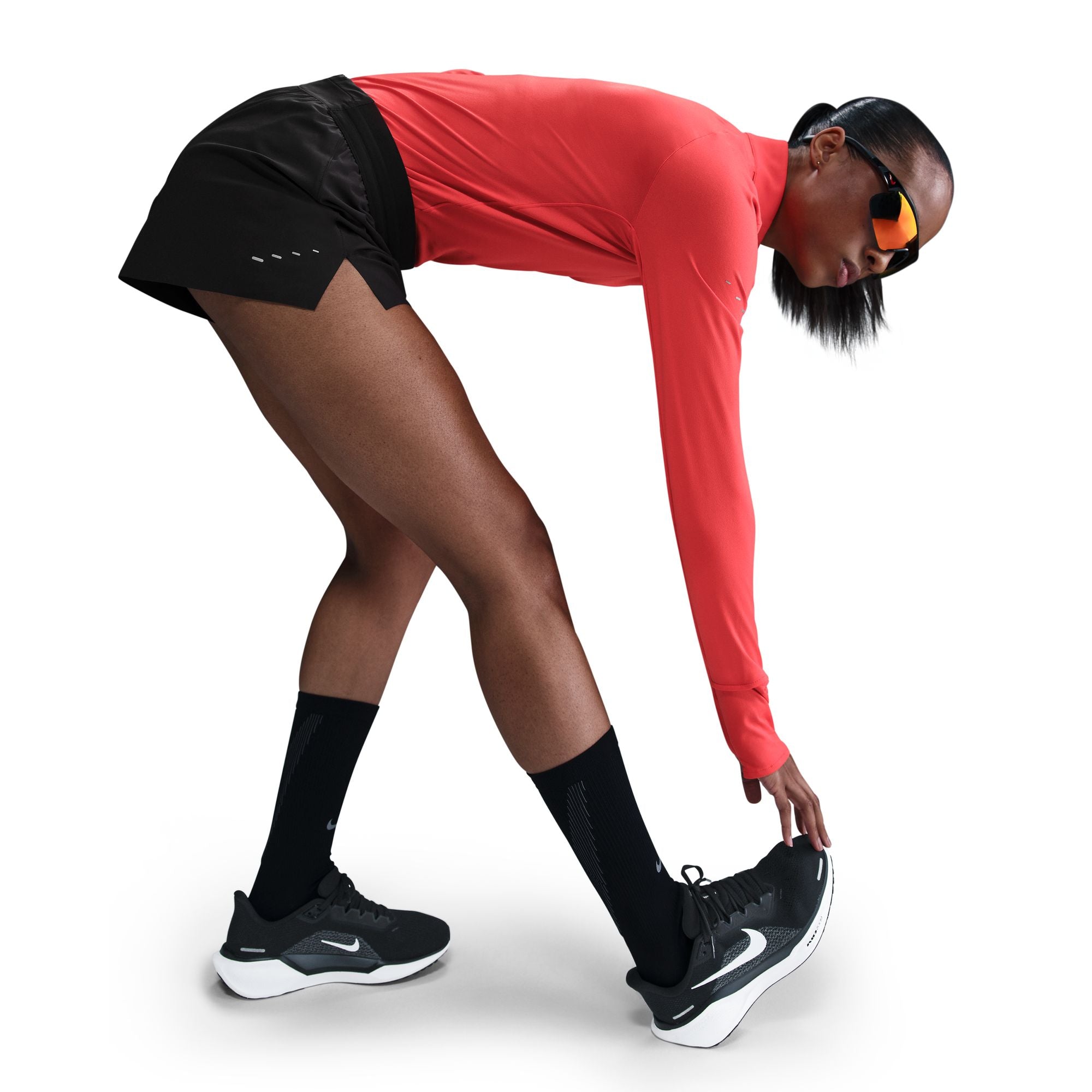 Nike Frauen Swift Dri-FIT Mid-Rise 2,5' Kurz-Lined Running Shorts