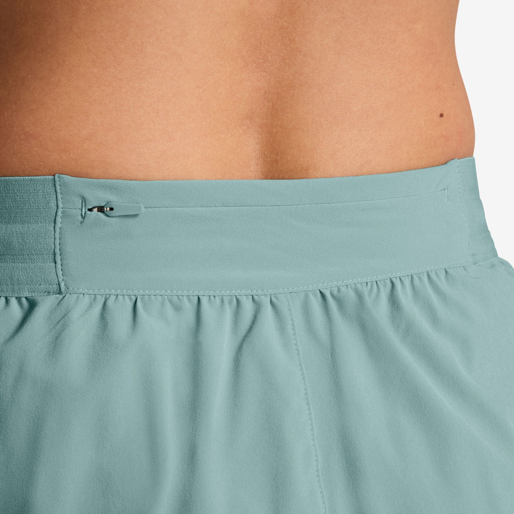 Nike Frauen Swift Dri-FIT Mid-Rise 2,5' Kurz-Lined Running Shorts