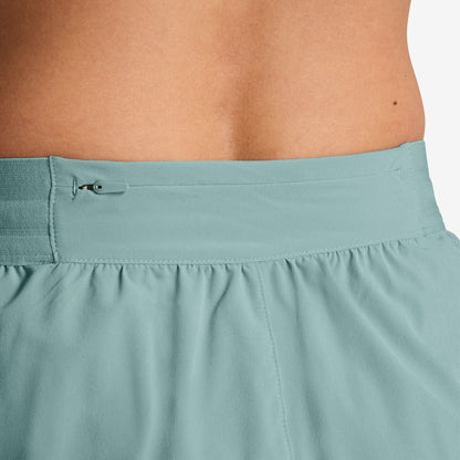 Nike Frauen Swift Dri-FIT Mid-Rise 2,5' Kurz-Lined Running Shorts