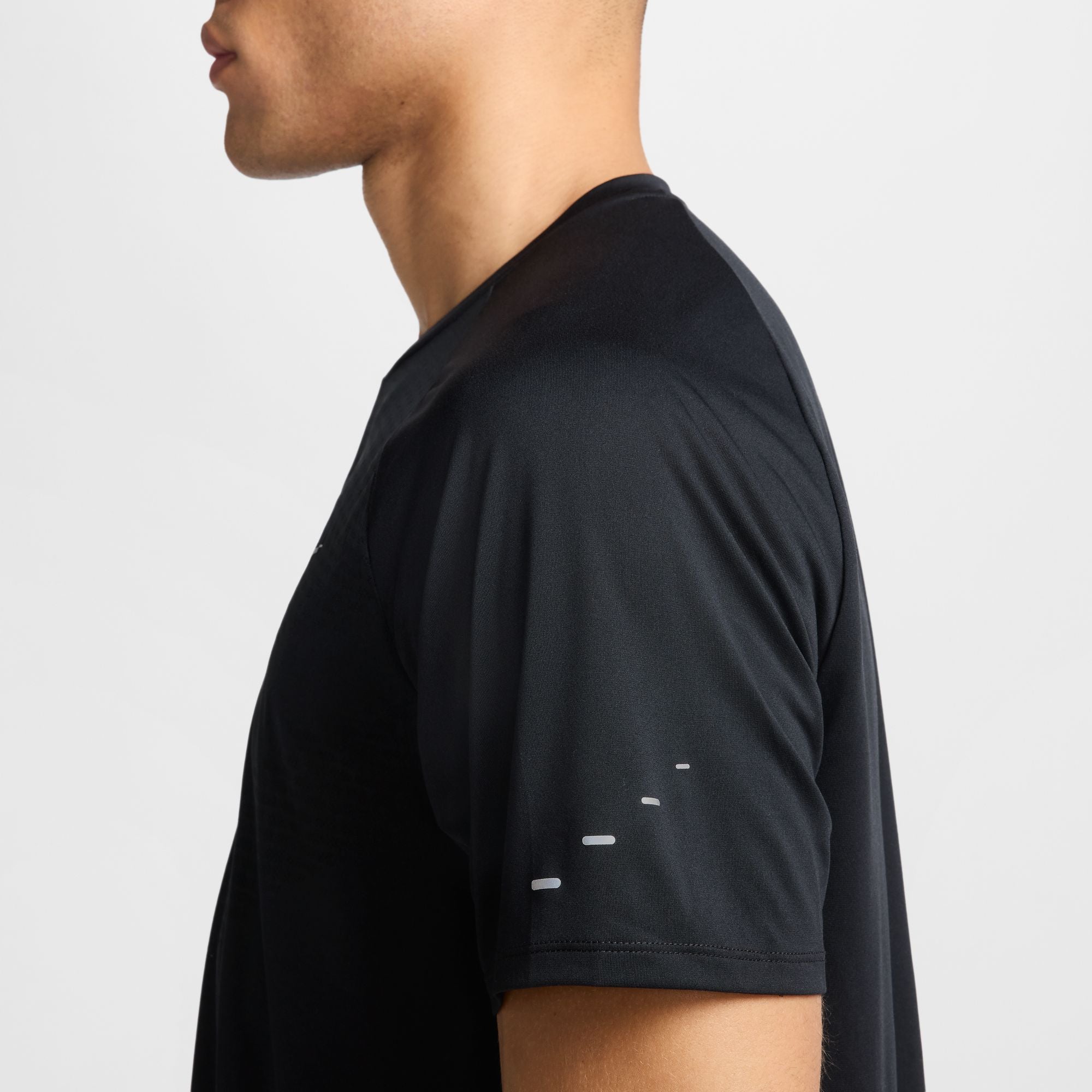 Nike Männer Stride Dri-FIT ADV Shorts-Sleeve Running Top