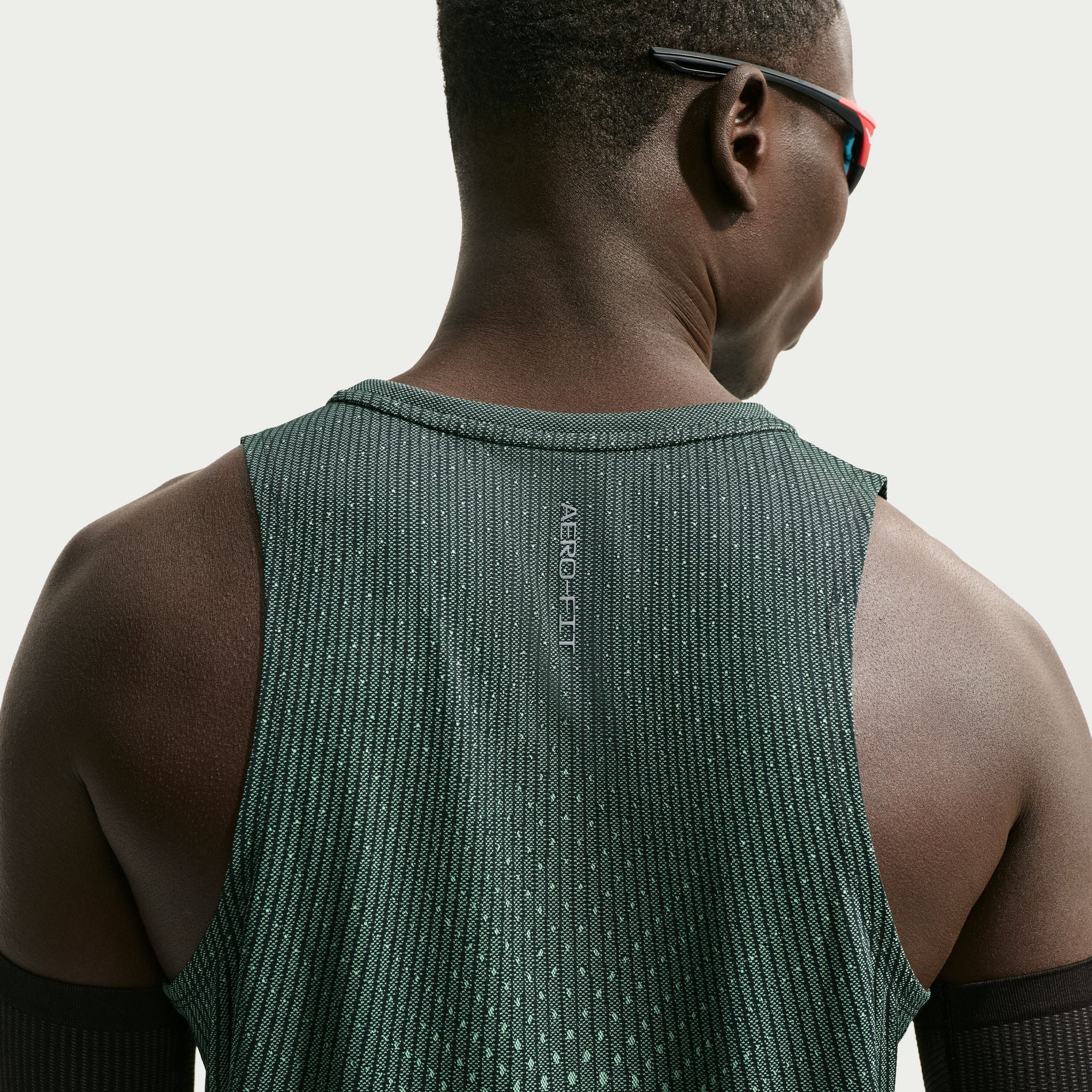 Nike Stride Aero-Fit Running Tanktop für Männer