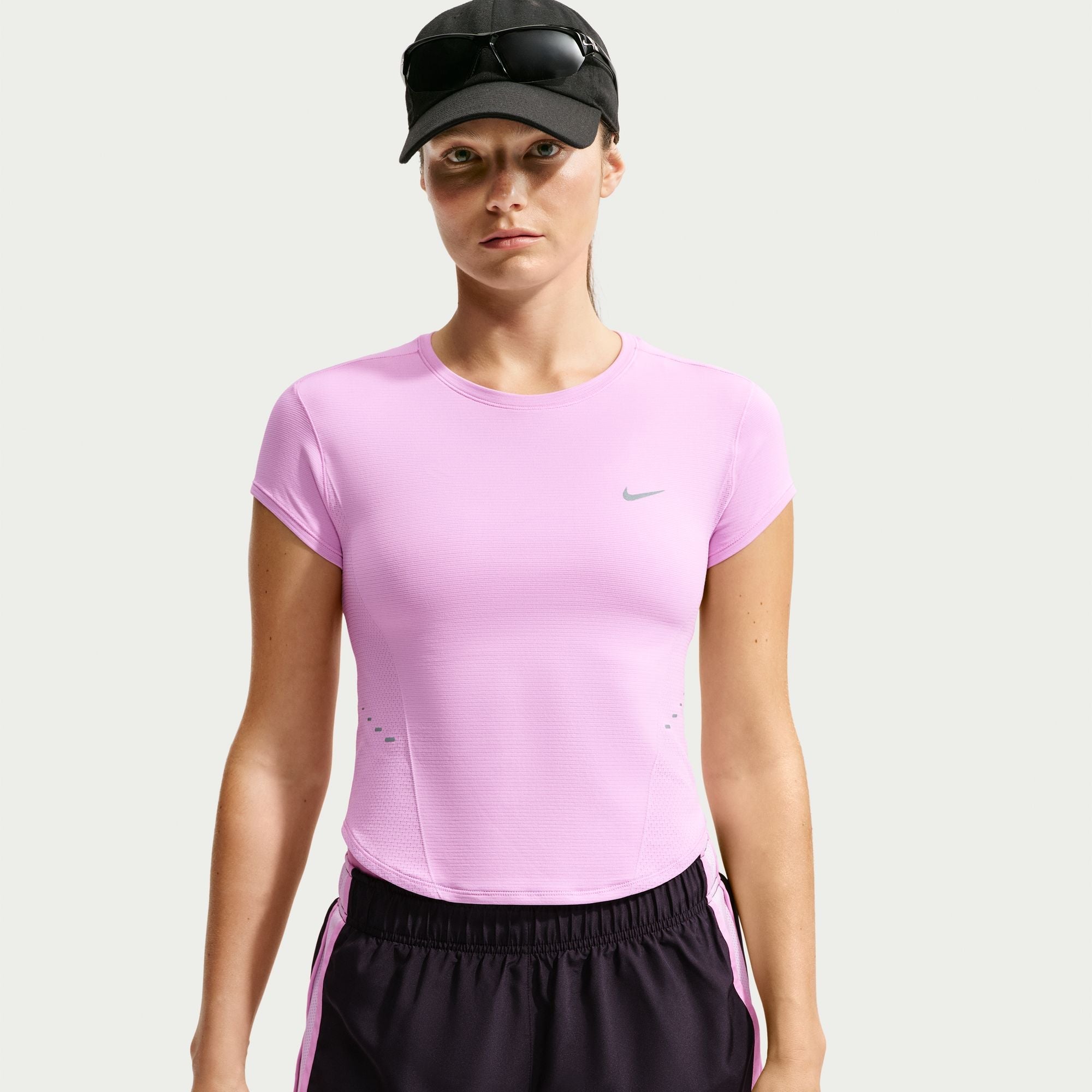 Nike Frauen Swift Dri-FIT Nahtlos Gekürzt Shorts-Sleeve