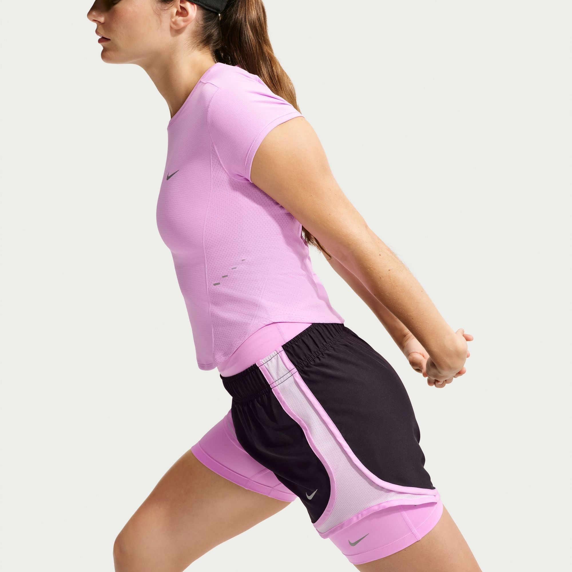 Nike Frauen Swift Dri-FIT Nahtlos Gekürzt Shorts-Sleeve