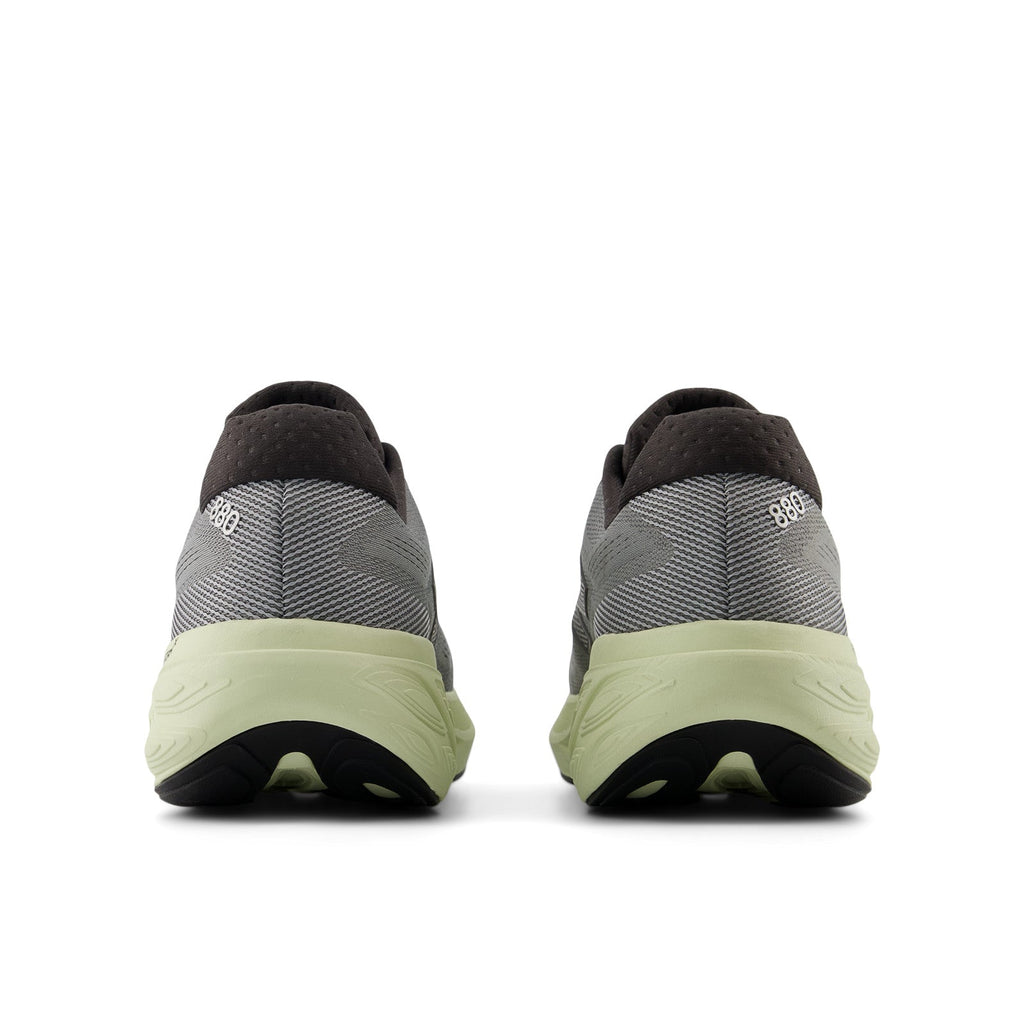 New Balance Männer Frischschaum X 880v15