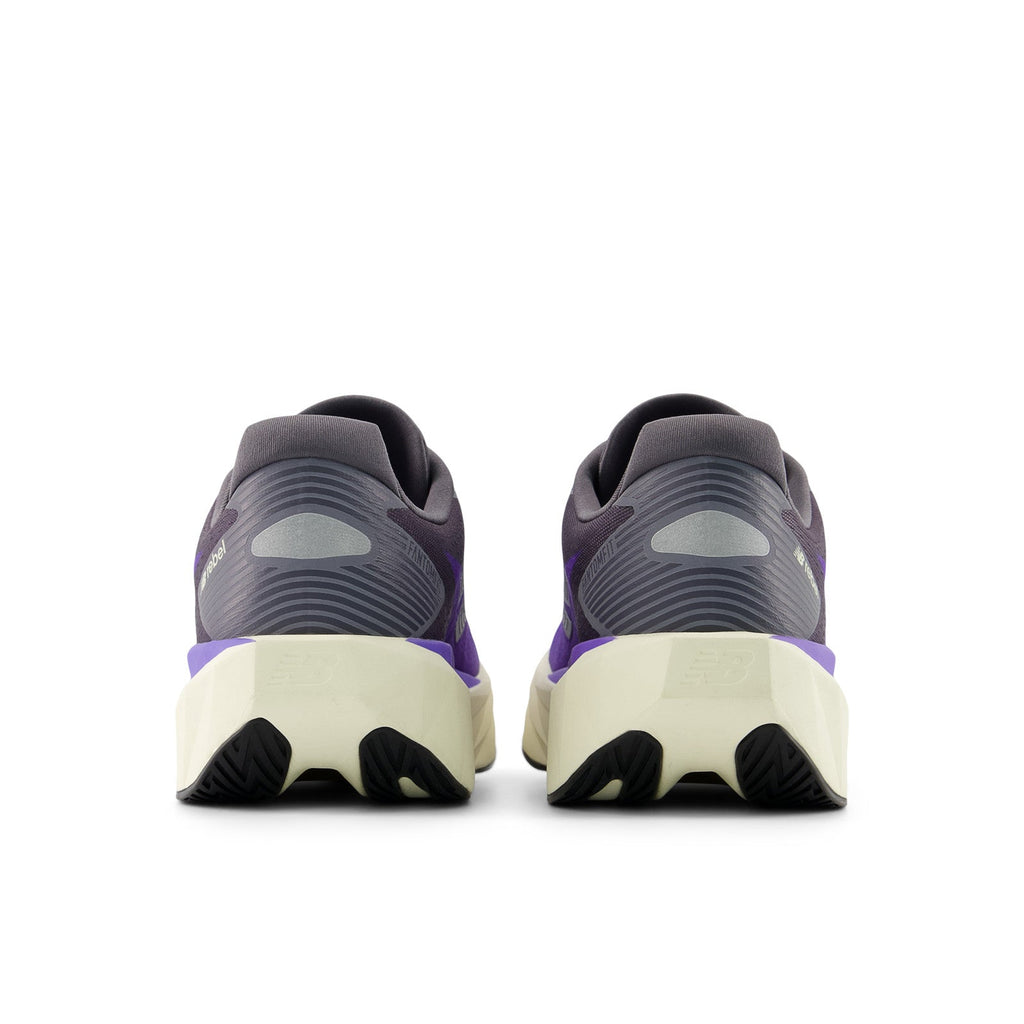 New Balance Männer FuelCell Rebel V5