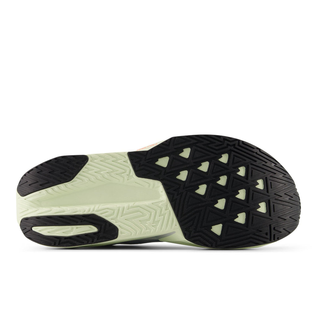 New Balance Männer FuelCell Rebel V5