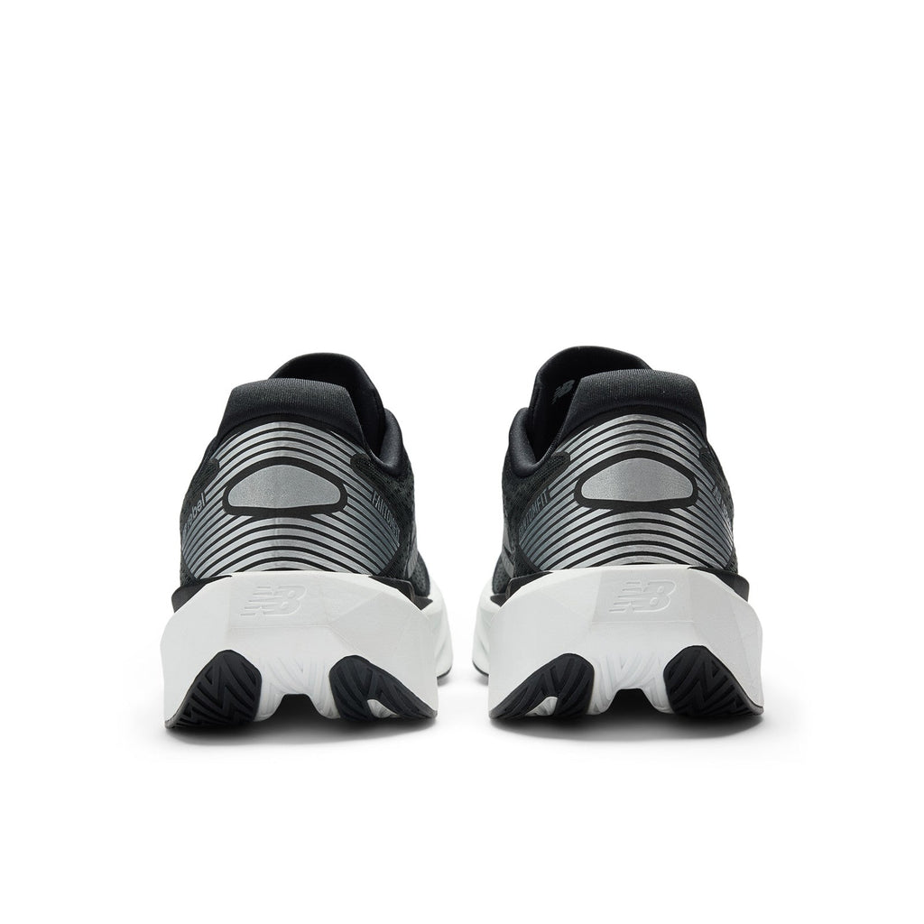 New Balance Männer FuelCell Rebel V5