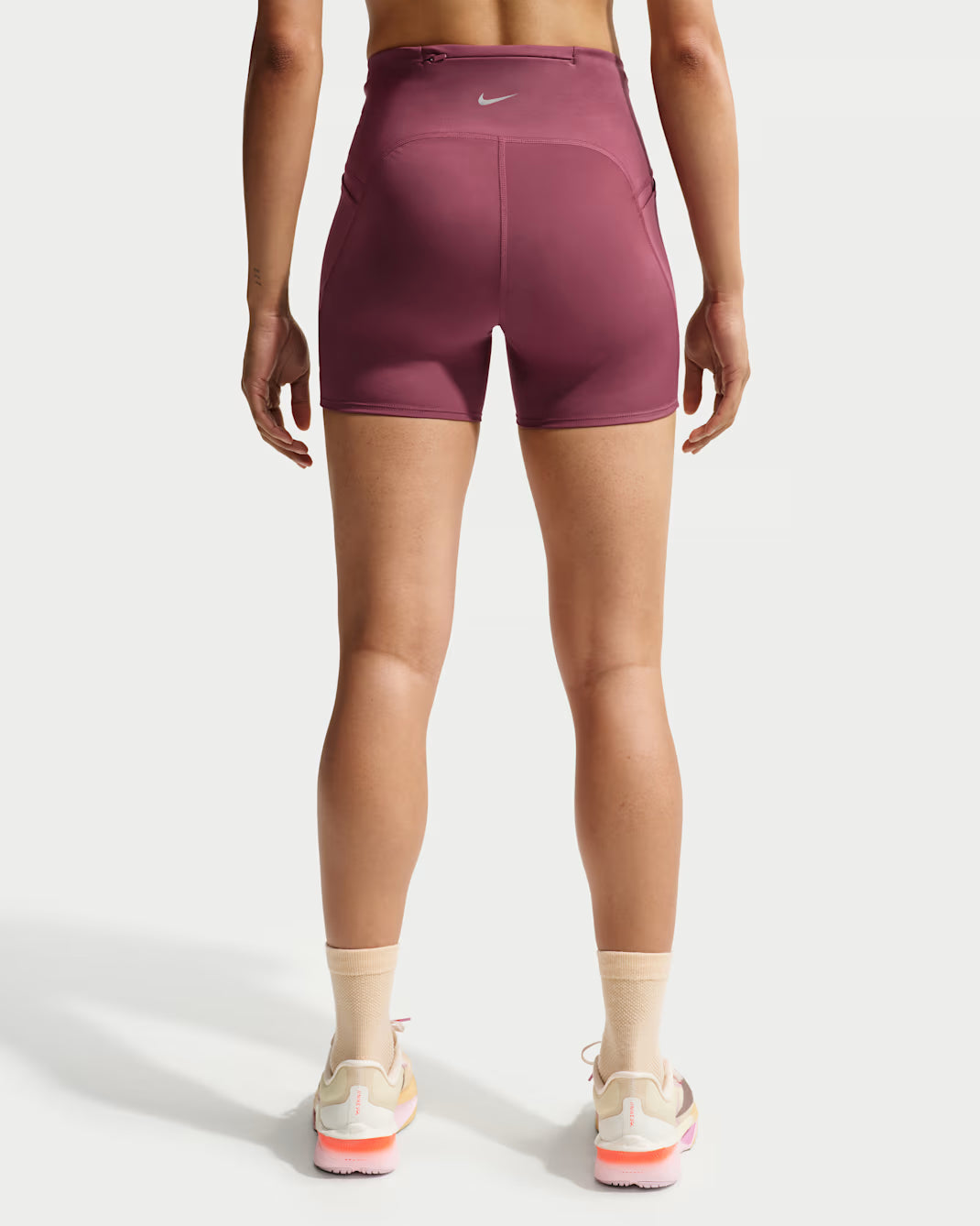 Nike Frauen Swift High-Waisted 4' Tight Running Shorts mit Taschen