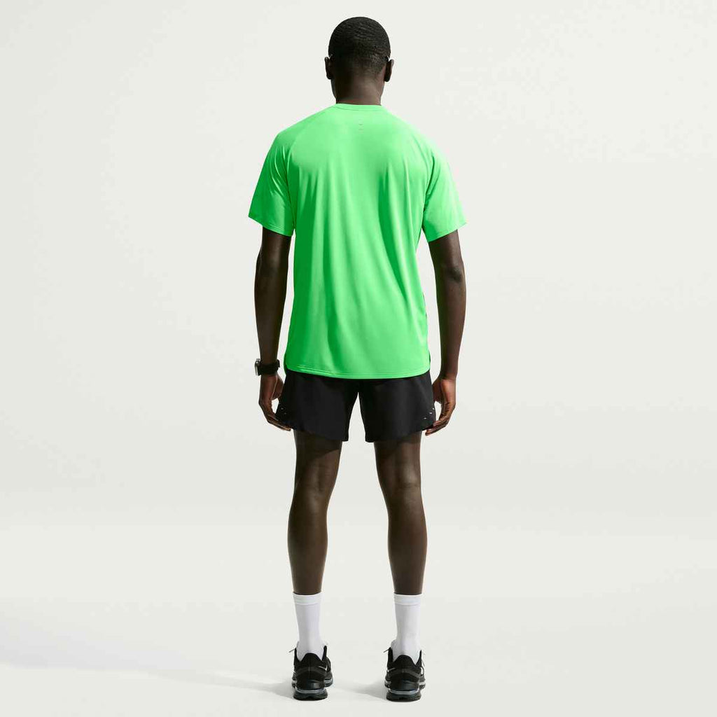 Nike Männer Stride Dri-FIT ADV Shorts-Sleeve Running Top