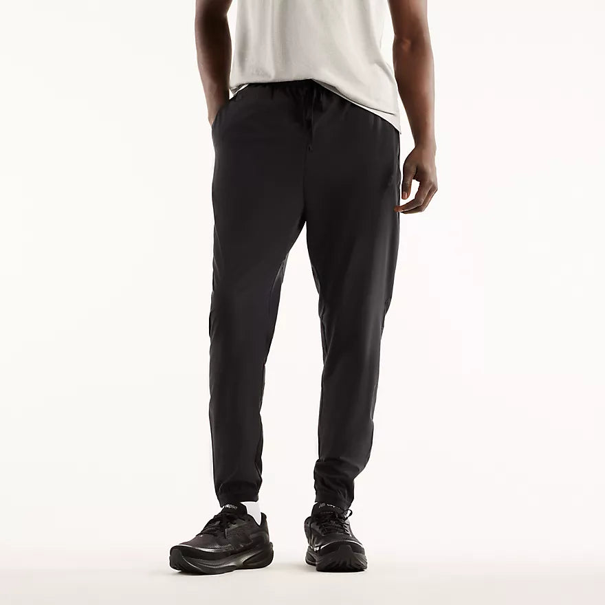 New Balance Herren RC Essential Jogger
