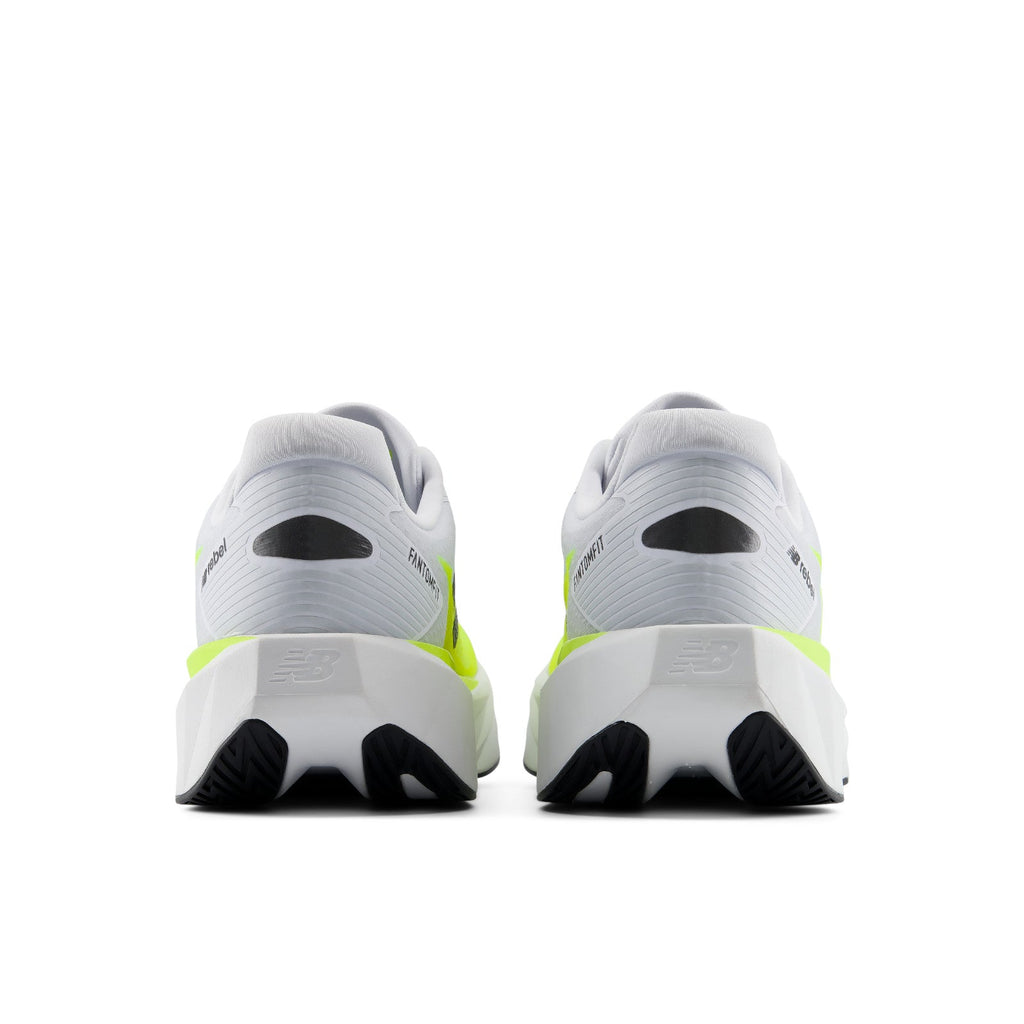 New Balance Männer FuelCell Rebel V5